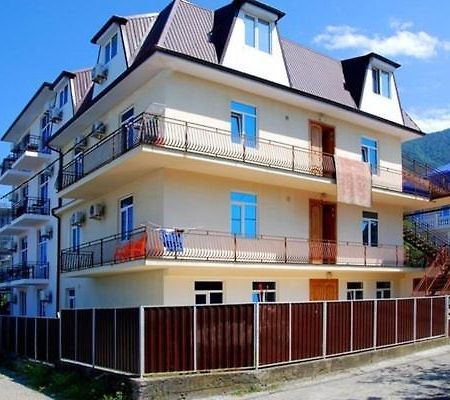 Гостевой Дом Жемчужина Gagra Exteriér fotografie